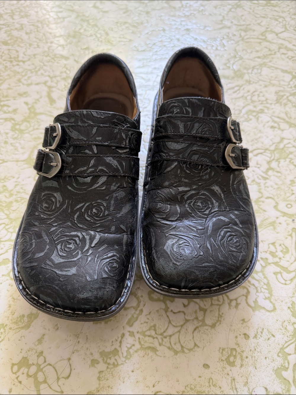 Algeria Rose Double-Buckle Leather nursing clog size 40